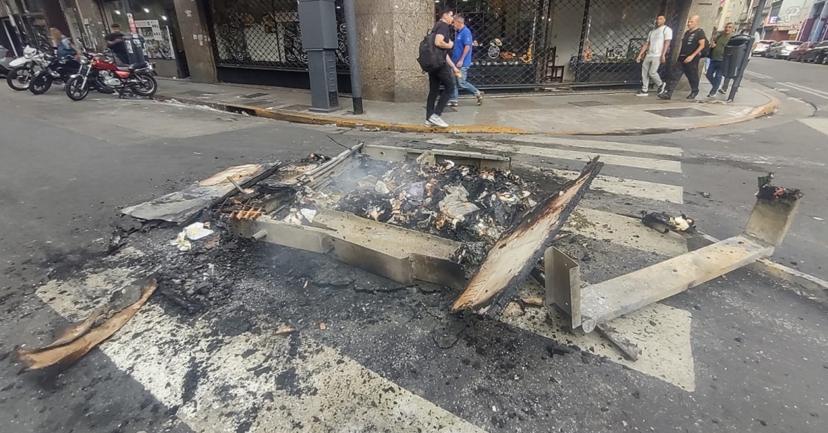 La hipótesis de los contenedores y el turno de los telos